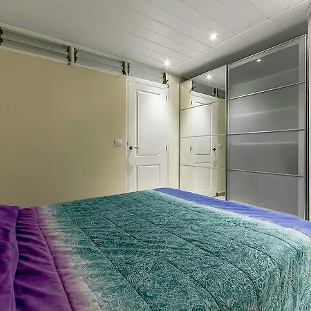 Los Cristianos 2 Bedrooms *